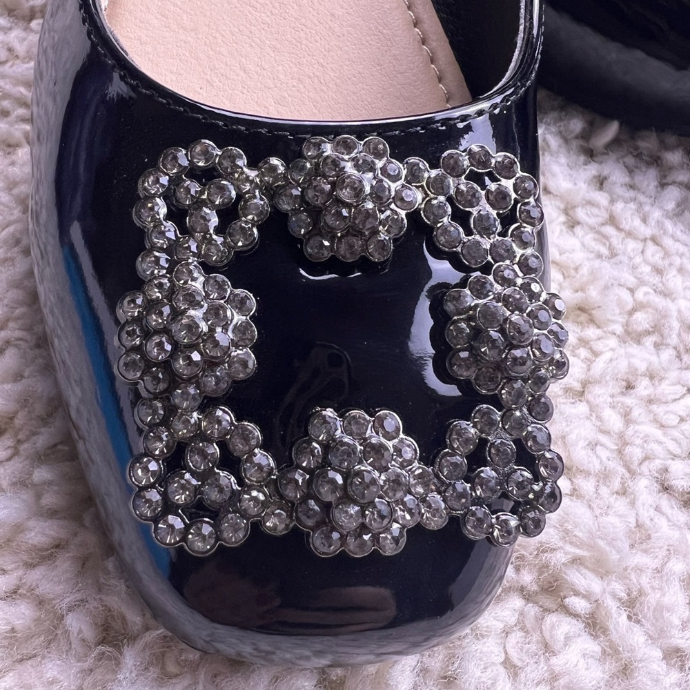 WOMENS PIERRE DUMAS BLACK PATENT BALLET FLATS WITH RHINESTONES SIZE 7 EUC - Picture 2 of 15